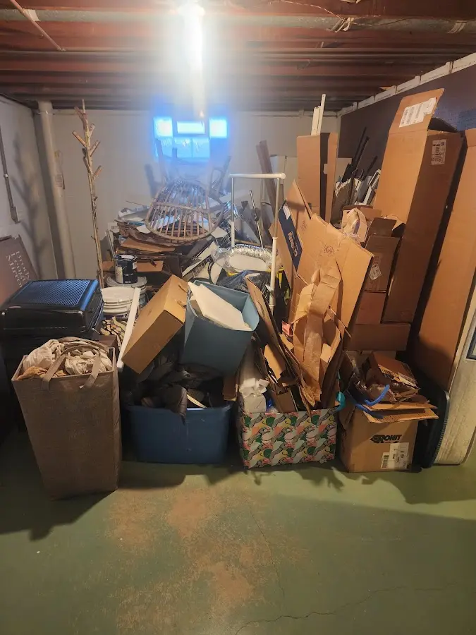 Roll-off dumpster container at job site for Yard Waste Dumpster Rental in Dixon Lane-MeadowCreek